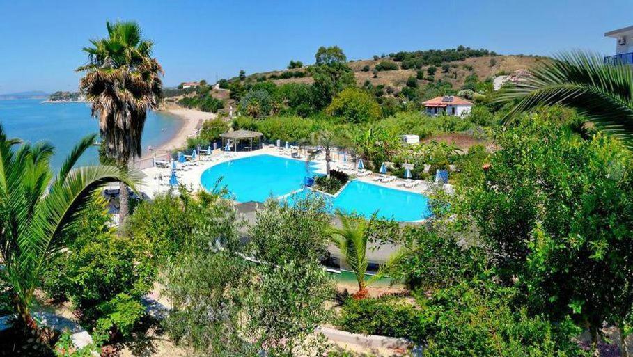 Hotel Golden Sun Finikounta Buitenkant foto