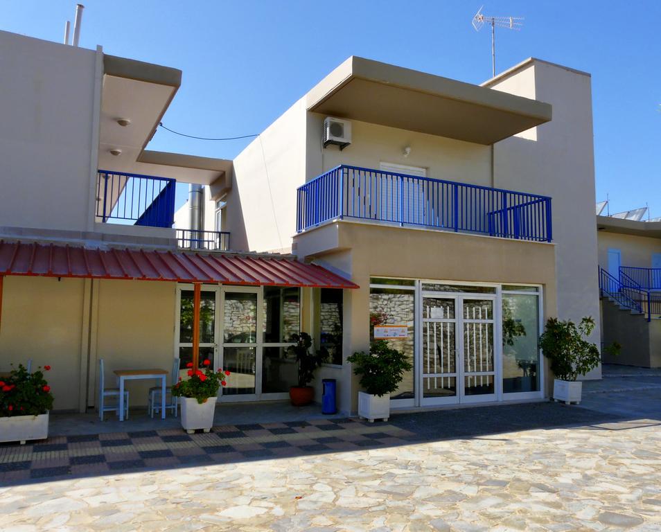 Hotel Golden Sun Finikounta Buitenkant foto